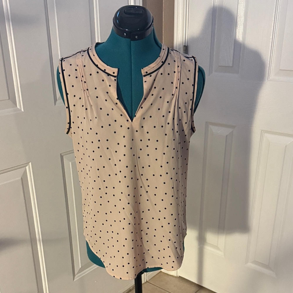 Ann Taylor Sleeveless Blouse - Cream and Black Polka Dot